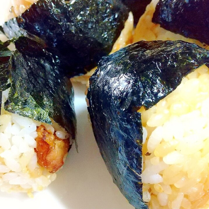 お弁当に! 唐揚げで天むす風おにぎり!